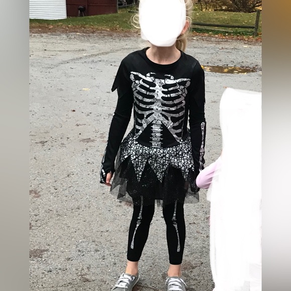 “Sassy Skelegirl” costume 💀✨ - Picture 3 of 8